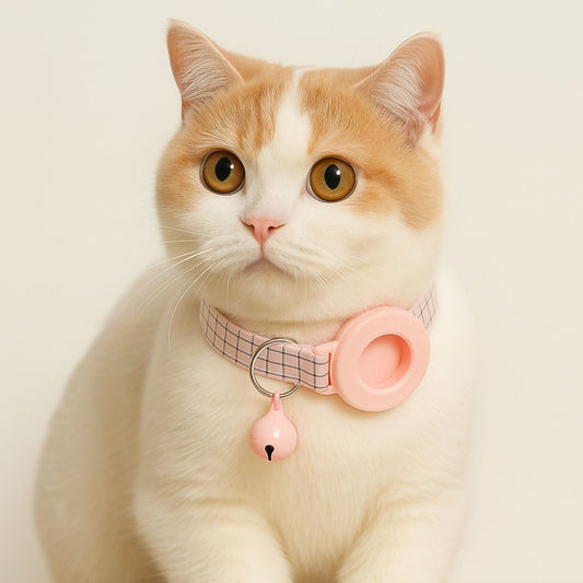 Collier GPS Chat <br> Motif Carreaux Rose Doux, avec Support et Clochette Ton sur Ton