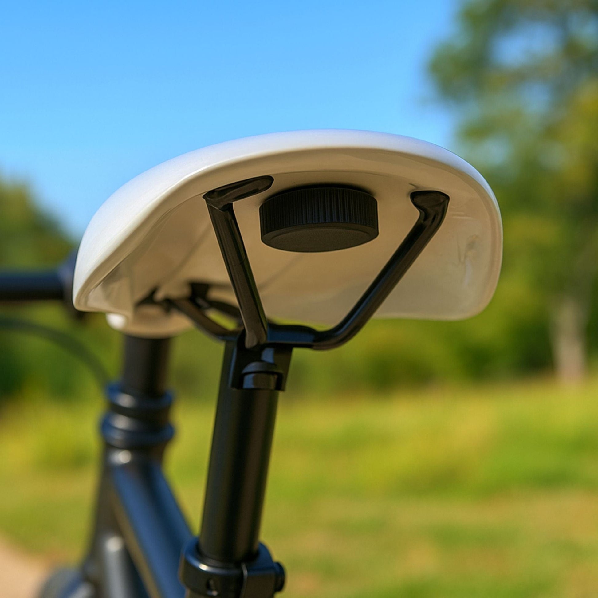 Traceur GPS Vélo <br> Étui Adhésif Ultrafin Multi-Usage : Vélo, Télécommande, Valise, etc.